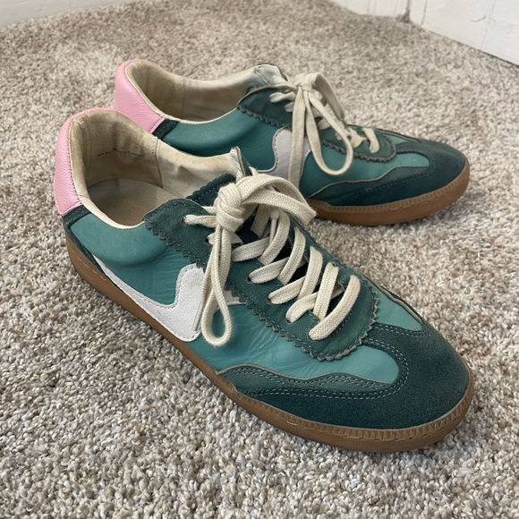 Dolce Vita Notice Sneakers Green Suede - Picture 1 of 8